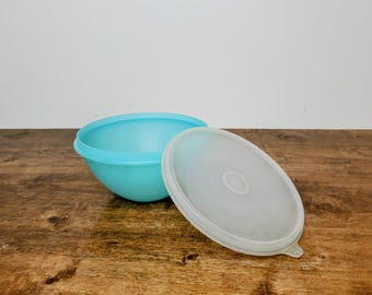 Vintage Tupperware Teal Blue Wonderlier Bowl #234 3 Cup w/ Sheer Seal #227