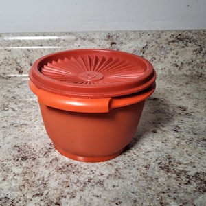 Tupperware Vintage Orange Servalier Container Bowl Storage # 886 with Red Lid 812