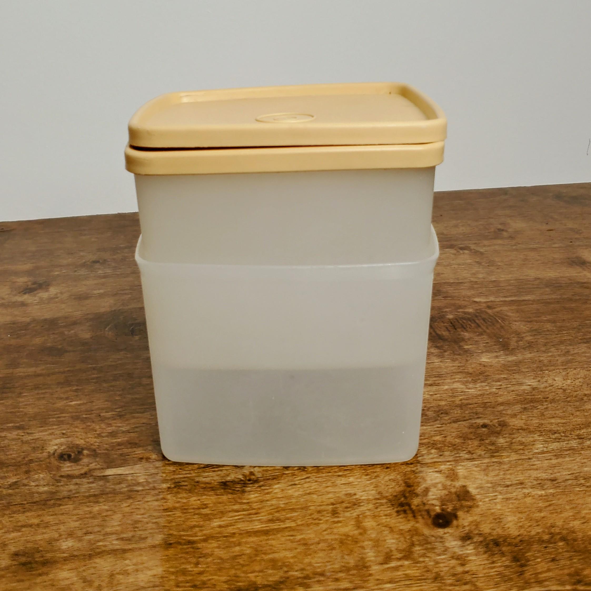 Tupperware Square Round Freezer Containers 24 Oz #312 Set of
