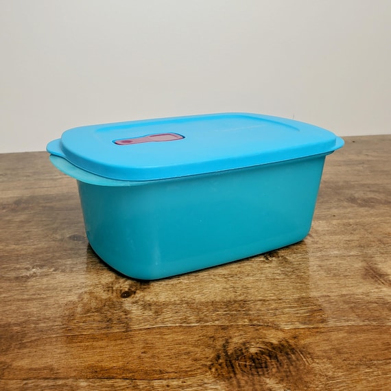 Tupperware Crystalwave Plus 1.7 L Rectangle Blue Microwave