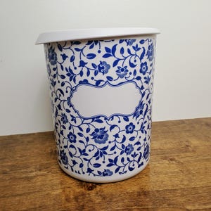 Tupperware White Floral One Touch Reminder Canister with Seal 2420
