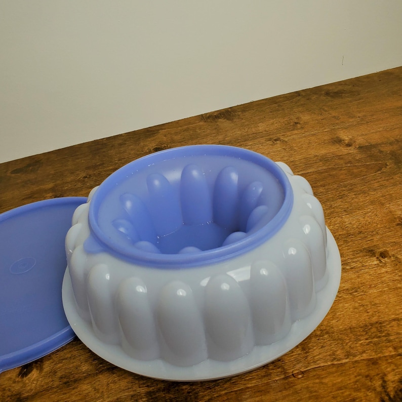 Tupperware Scalloped Jel Ring Mold - Thumbnail 2