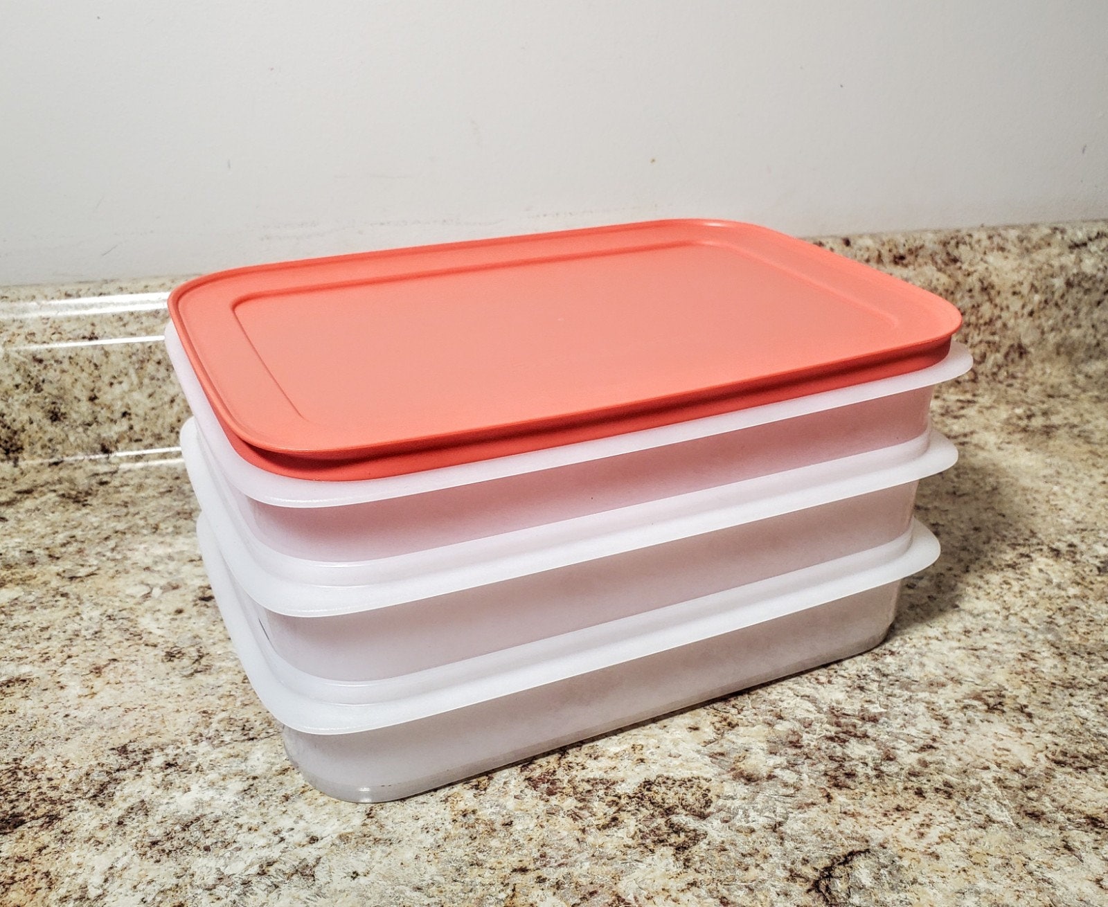 Tupperware Lunch Set of 2 Pak N Carry Click To Go w/ Handle Pink & Coral  Orange