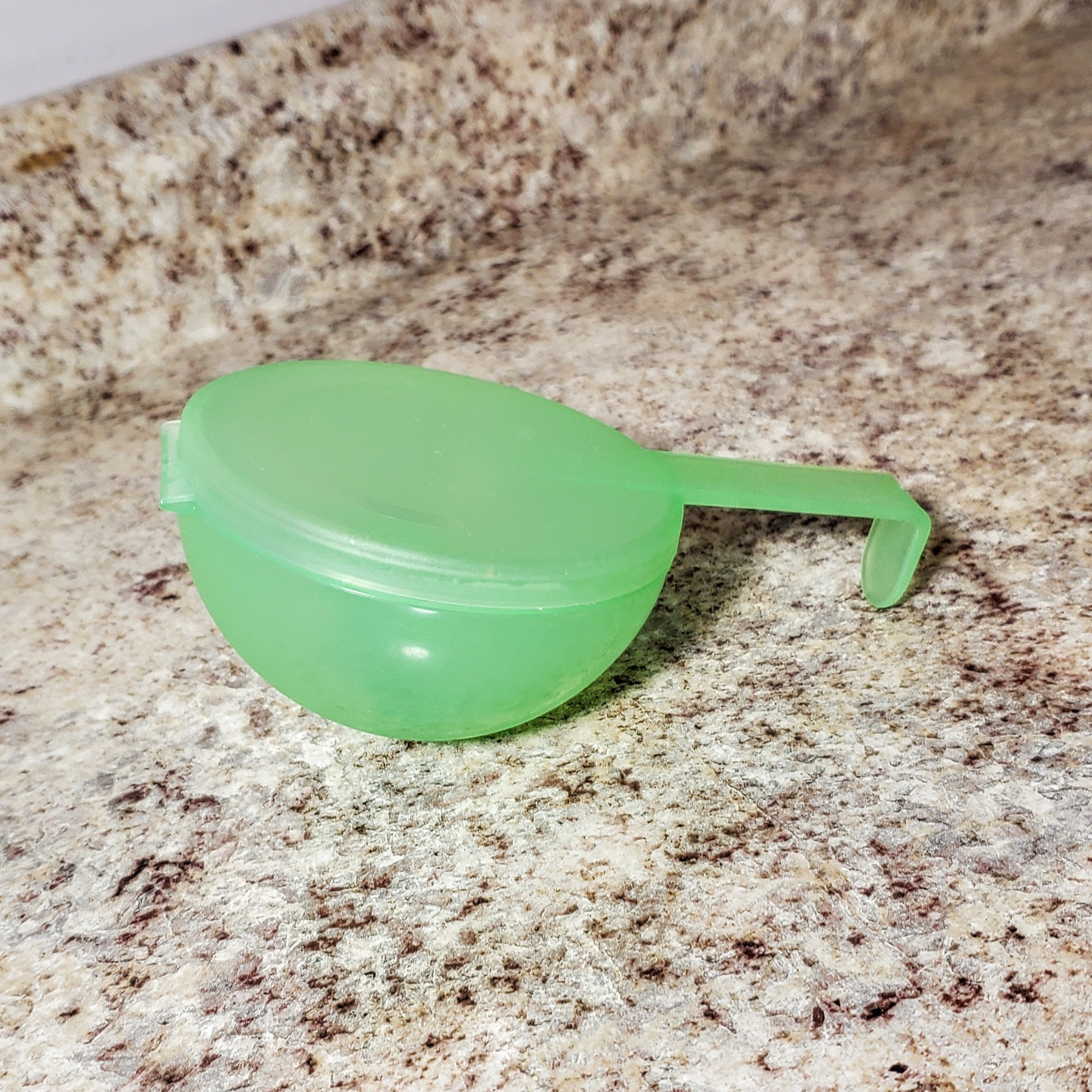 Tupperware Forget Me Not Veggie Citrus Tomato Onion Lemon