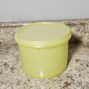 Vintage Tupperware 5 1/2&quot; Container Yellow Opaque 263 w/ Lid 238