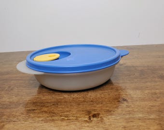 Vintage Tupperware Crystalwave 1.75 Cup Vented Microwave Bowl #2646 Blue Lid