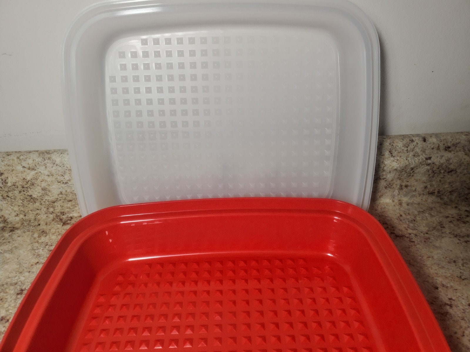 Tupperware, Kitchen, Vintage Tupperware 2942 Meat Keeper Marinade  Container W Lid Paprika Red