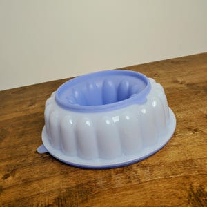 Tupperware Scalloped Jel Ring Mold Set 3 Pieces Blue #1202 Jello