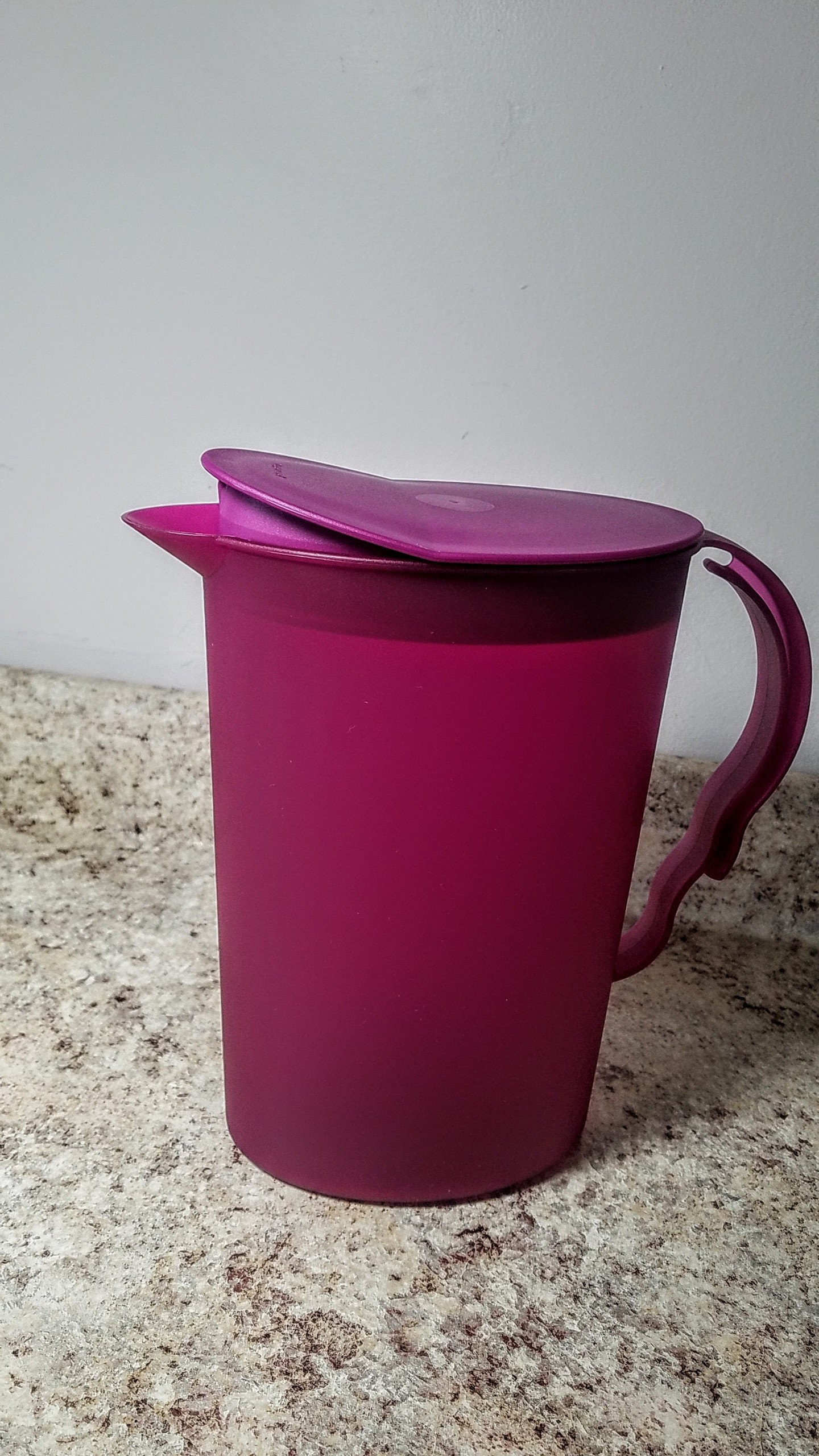 Kitchenware Contemporary (1970Now) Tupperware Small Impressions