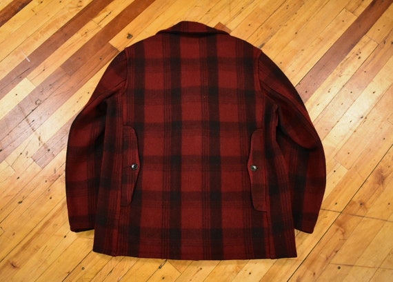 1940s Mackinaw Wool Coat Size Large Caped Plaid V… - image 5