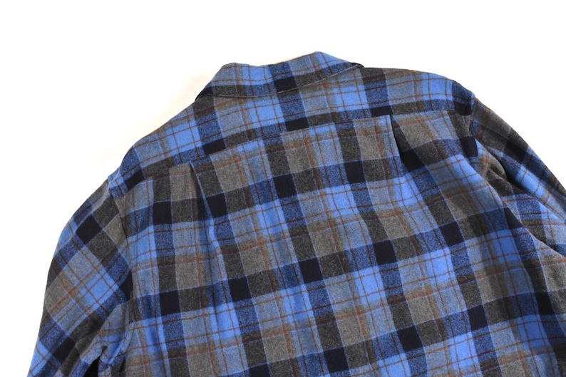 70s Pendleton Large Loop Collar Blue Gray Plaid Tartan Wool Board Shirt Camp Men/'s Vintage Made In USA
