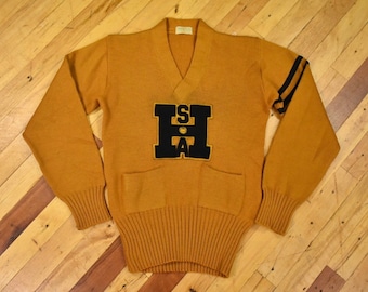 1940s Letterman Sweater Men’s Size Small Wool Knit V-Neck Vintage