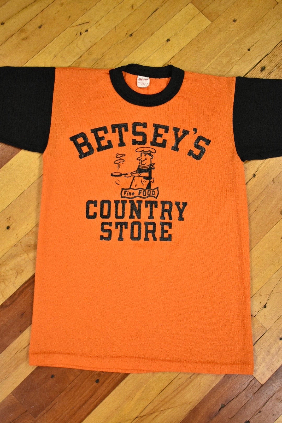 高級素材使用ブランド 60s Rayon Jersey Size XS Country Store T-shirt - Etsy トップス