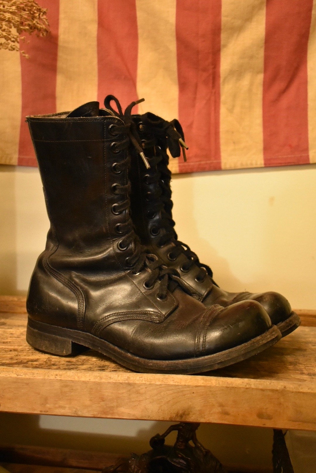Stivali da combattimento militari americani degli anni 60 taglia 8.5 con punta in pelle nera vintage Etsy Italia