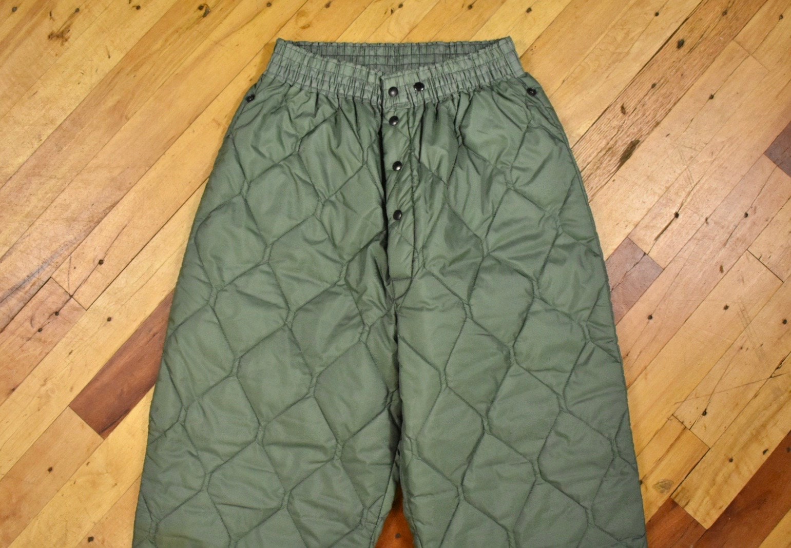 70s U.S. Air Force Medium Quilted Pants Liner Insulated 70s U.S. Air Force Medium Quilted Pants Liner Insulated