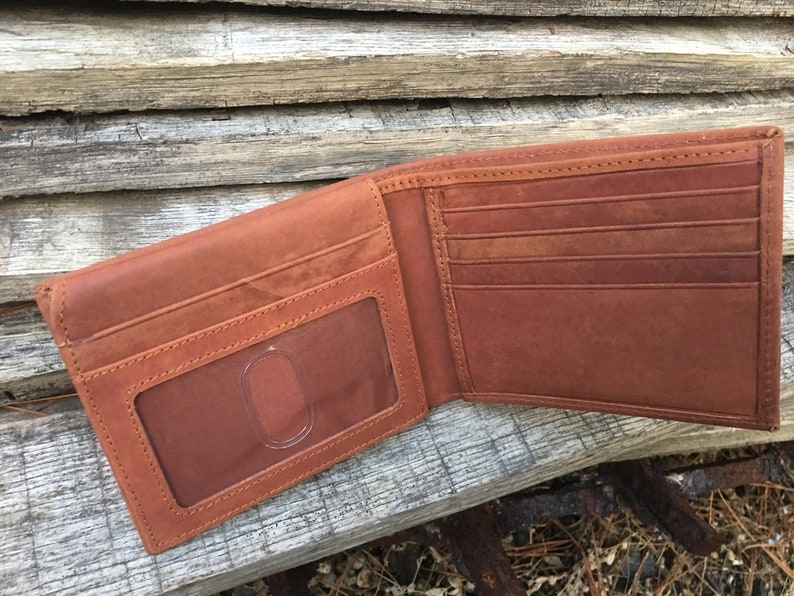 CTM Men's Leather American Flag Embossed Bifold Wallet - Slim, RFID Blocking, Tan-311998