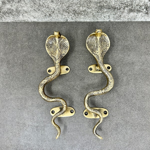 Handcrafted Snake Shape Door Handle - 025