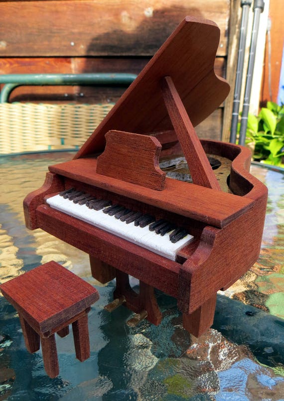 dollhouse grand piano