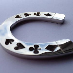 Silver horseshoe lucky suited heavy poker card guard hand protector new Poker Chip image 1