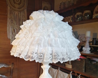 Jupon d'abat-jour Shabby Chic mousseline et dentelle "Beautiful Tutu"