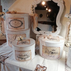 Hoedendozen Collectie “Butterfly”.