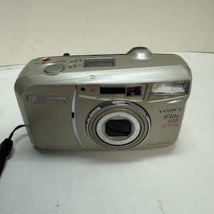 Vtg Olympus Infinity Zoom 105 35mm Camera