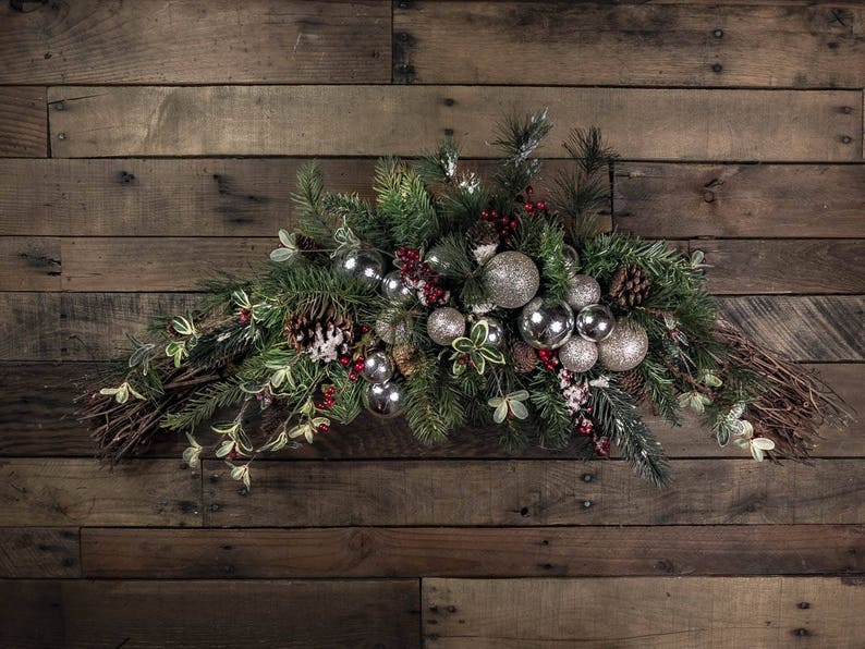 Pine Shown on a 24 Wreath wreath not included Berries /& Silver Ornament Christmas Wreath AccentSwag