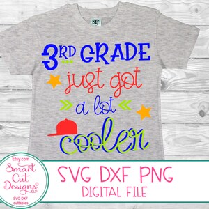 3. Klasse Svg Junge, Zurück zur Schule Svg, 3. Klasse gerade viel cooler Svg, Dritte Klasse Svg Junge, Cricut, Silhouette, Dxf, Sublimation, Png