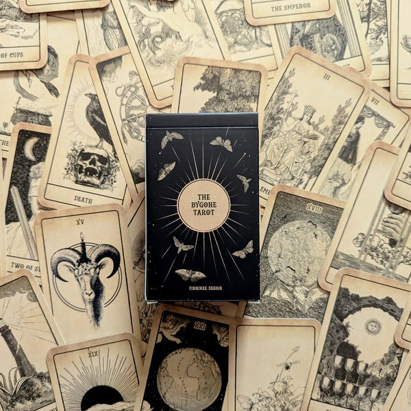 Tarot de antaño - Baraja de 78 cartas con guía de palabras clave - Ilustraciones antiguas del siglo XIX - Adivinación