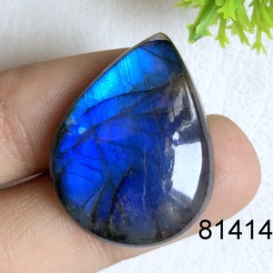 Cabochon di pietra preziosa di labradorite di qualità suprema, pietra preziosa di labradorite di fuoco blu utilizzata per la creazione di gioielli fatti a mano, pietra preziosa portafortuna