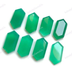 Groene onyx gefacetteerde zeshoekige edelsteen, 10 x 20 mm stapgeslepen edelsteen, verpakking van 10 stuks, natuurlijk groen onyx kristal voor het maken van sieraden, geboortesteen
