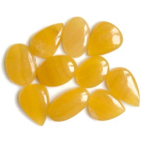 Gele aragonietcabochon, 19 x 21 mm (ongeveer gemengde vorm), verpakking van 10 stuks, hetzelfde als afbeelding, lot aragoniet-edelsteen voor het maken van ringen 84620