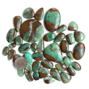 Cabochão de crisoprásio natural, lote por peso, com diferentes formas e tamanhos, usado para fabricação de joias e suprimentos para artesanato