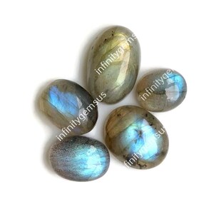Blauer auffälliger Labradorit-Edelstein, 10 x 15 mm, ovale Form mit Flachboden-Edelstein, Energiekristall, Cabochons Liebe 84349
