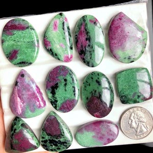 Cabujón de zoisita rubí seleccionado, piedra semipreciosa natural para joyería, joyería hecha a mano, joyería con alambre, lote A242