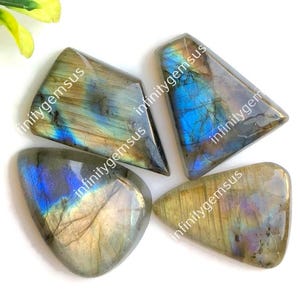 Natuurlijke meerkleurige cabochon labradoriet, 22 x 25 mm (ca. gemengde vormen en maten), partij van 4 stuks voor het maken van sieraden, goede kwaliteit 84432