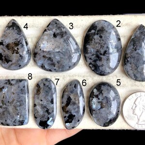 Geselecteerde zwarte larvikiet cabochon, mooie zilverglans larvikiet edelsteen voor het maken van sieraden, glad gepolijste cabines, draadgewikkeld LOT-T4