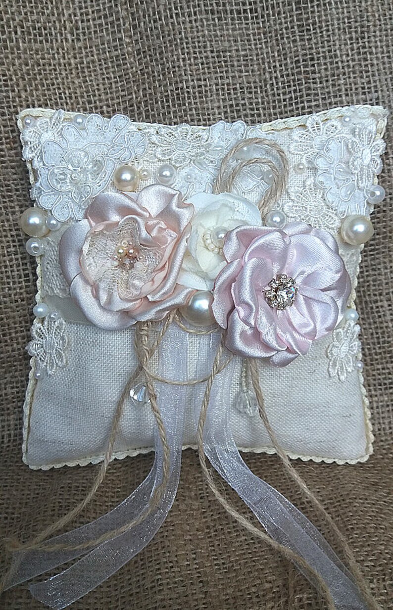 Wedding ring pillow Ivory ring pillow Ring bearer pillow Shabby chic bridal pillow Wedding cushion for rings Boho ring pillow Rings holder