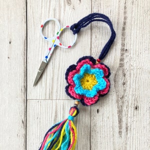 Crochet Flower Scissor Keeper, bag charm