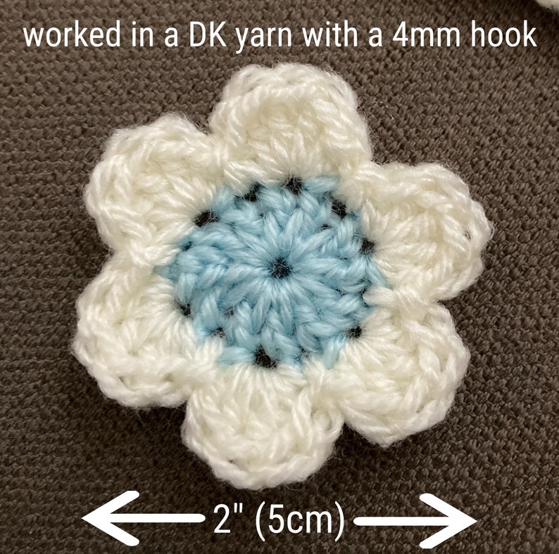 Simple Mini Crochet Flower Pattern digital download image 3