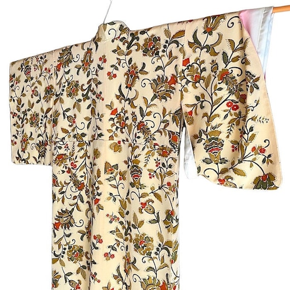 Women's kimono,silk kimono,imaginary flowers,pers… - image 1