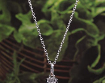 Paw Print Anhänger: Sterlingsilber Hundehalskette mit glitzernden Zirkonia