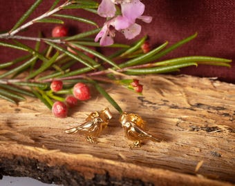 Gold Rotkehlchen Ohrstecker: 18 Karat vergoldeter Sterlingsilber-Vogelschmuck