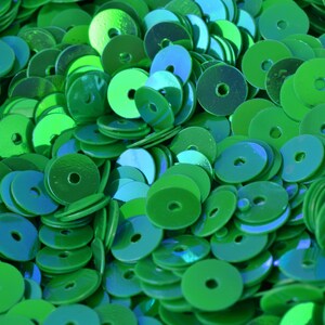 3/4/6mm light emerald green iridescent flat sequins round/loose paillettes/wholesale sequins multi-color, loose sequin apparel,shoe decor