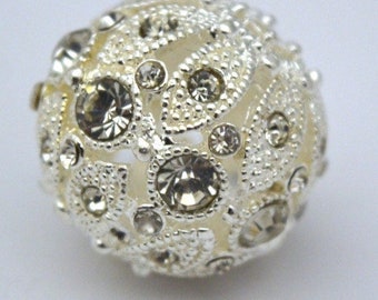 Cuentas decorativas de pedrería chapadas en plata de 22 mm