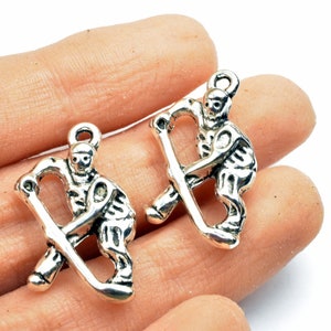 3pcs hockey player sport charm size 25x15mm antique tibetan silver tone charm pendant finding for jewelry making