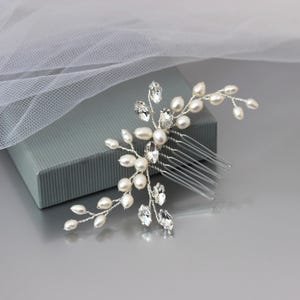 Peineta para cabello de boda con perla de agua dulce real, lateral o trasera, accesorio para cabello de novia deslizable en plata, oro rosa o dorado.