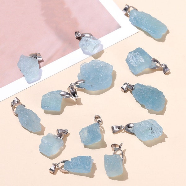 10-20mm Natural aquamarine irregular raw stone pendant,crystal necklace diy jewelry accessories pendant wholesale