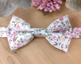 Liberty print bow tie in pink, blue, and green - Accessory for men, babies, and children - Pocket square, cufflinks - Wedding, christening, communion