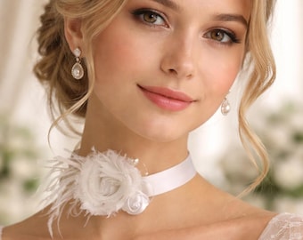 White necklace and/or bracelet with feathers - Floral fabric jewelry for brides - Choker, cuff bracelet - Wedding set